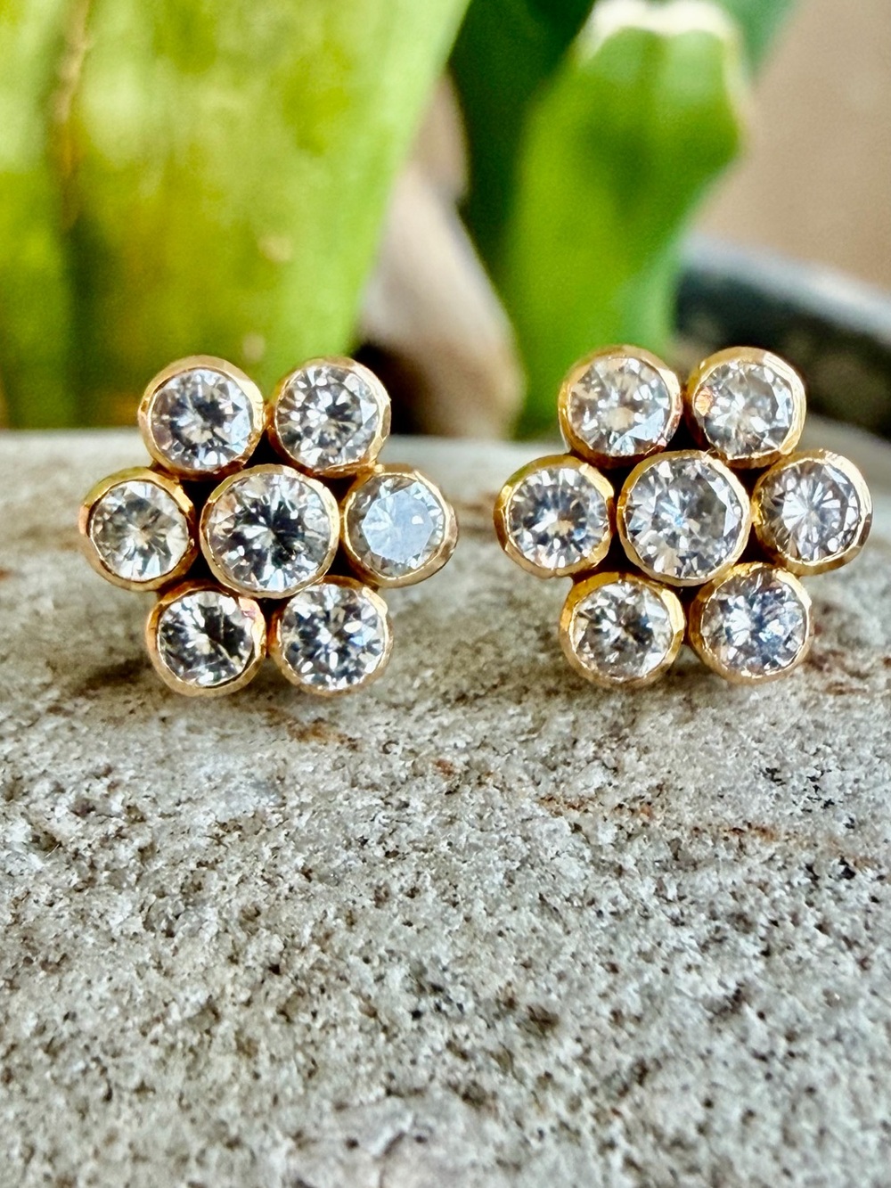 18 karat gold and 3 carat diamond earrings - Picture 3 of 11